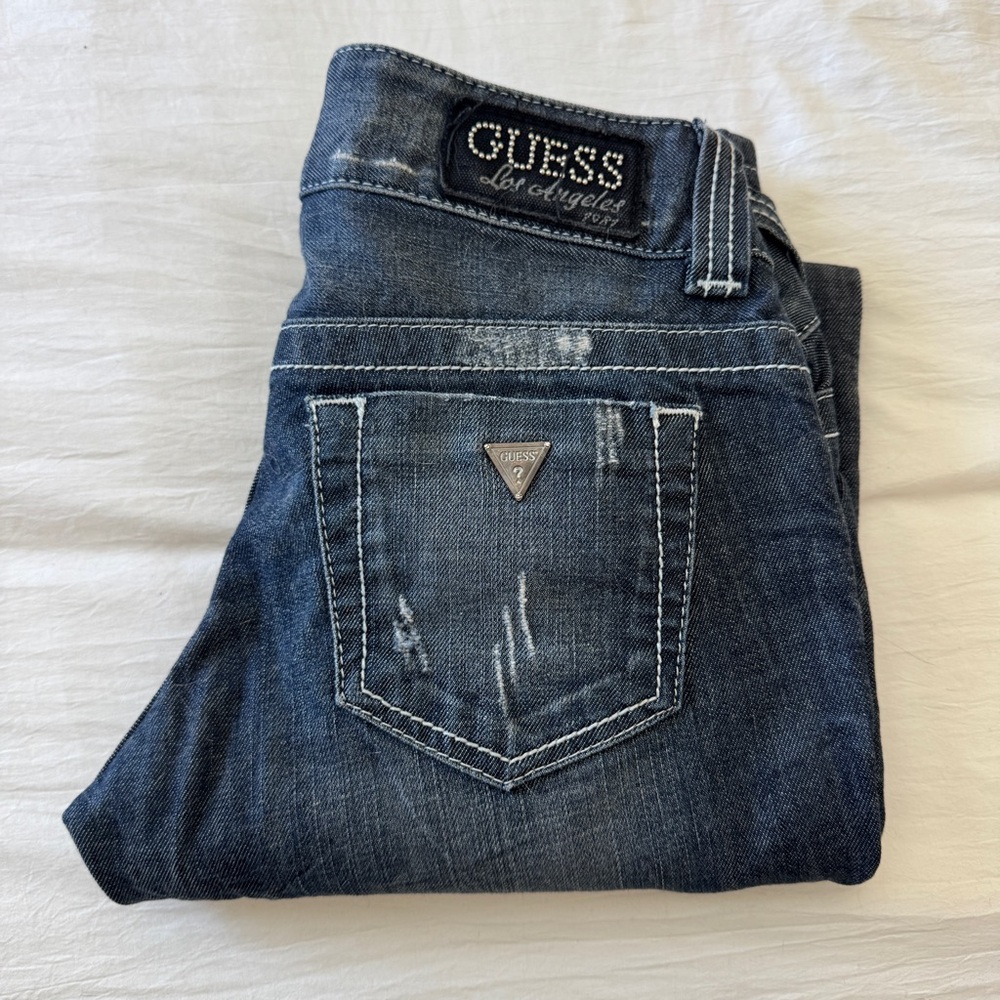 GUESS Women's Low Rise Distressed Daredevil Skinny Leg Size 26